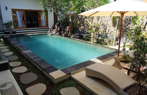 Kalibukbuk Villa | Yin Yang Private Pool Villa Lovina