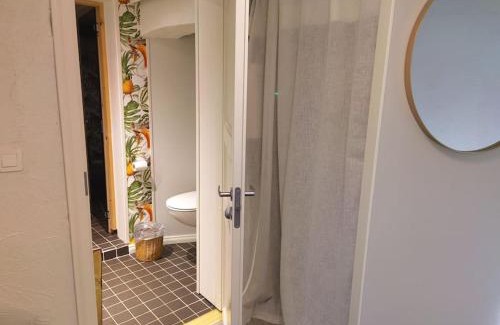 Larsmo Apartment | Yksityinen kellarikerros omalla sisäänkäynnillä, Pietarsaari