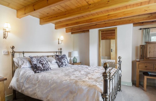 Kirk Braddon Cottage | Yn-Thie-Thooit - a holiday cottage that sleeps 2 guests in 1 bedroom