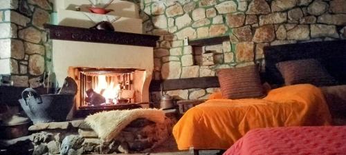Ano Ravenia House | Yono's Traditional House