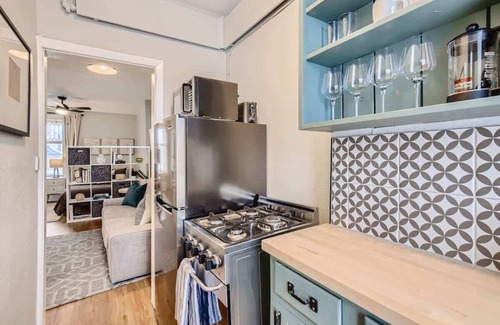 Congress Park Apartment | York by Modern Midstay/3 Blocks to Cheesman #SY2