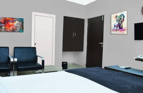 Suluru Hotel | you can come and visit lots of places here +91 9133896666