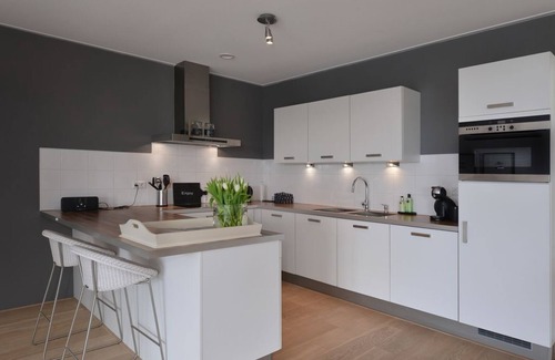 Oranjeplaat Apartment | You can't live closer to the water