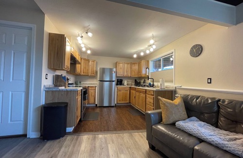 Northeast Anchorage Condo | Your Alaskan Getaway - 2 Bedroom 1 bath close to everything!