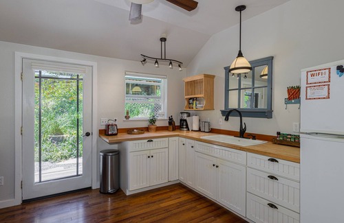 Willits House | Your Cabin in the woods