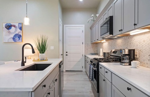 St. Johns House | Your Gated Retreat with 3 Unique Rentals Near DT
