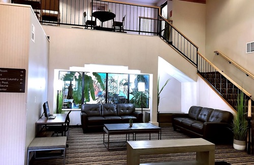 Window Rock Hotel | Your Gateway to Canyon de Chelly National Monument! Comes with FREE Parking!