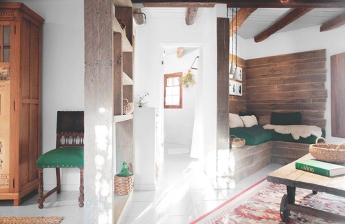 Chacras de Coria Apartment | Your Home in Chacras ♡ Warm and Cozy Private Room with Independent Entrance
