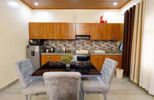 Gitarama House | Your Kigali Base a 2 Bedroom with Kitchen and Private Parking