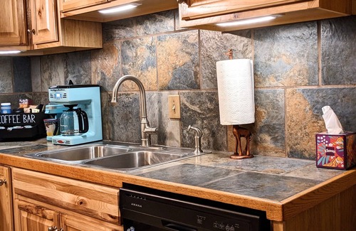 Carson City Cottage | Your Next Travel Destination!nNear Lake Tahoe, Reno, Virginia City & Washoe Lake