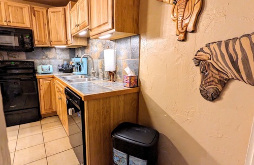 Carson City Cottage | Your Next Travel Destination!nNear Lake Tahoe, Reno, Virginia City & Washoe Lake