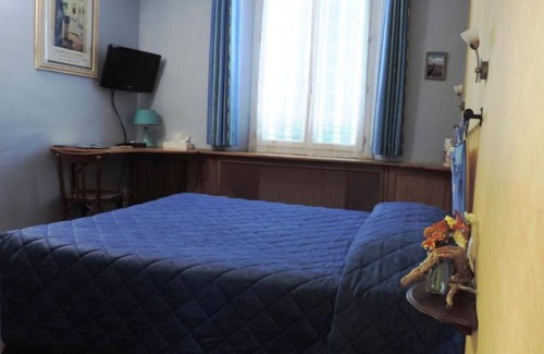 Digne-les-Bains Hotel | Your Oasis of Comfort! Free Parking, Near Digne-les-Bains