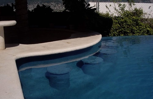 La Poza House | Your Own Paradise Overlooking Acapulco Bay