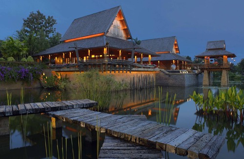 Lan Dokmai Tok House | Your own personal Private Resort