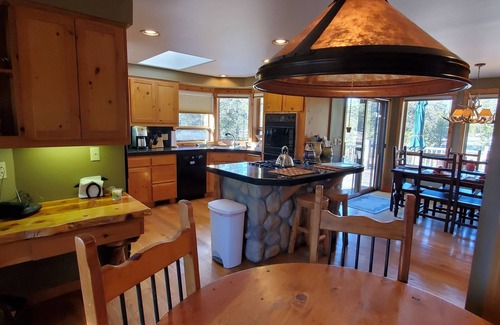 Deer Park House | Your Own Sunriver Lodge on the Edge of the Forest - A/C -10 SHARC Passes!