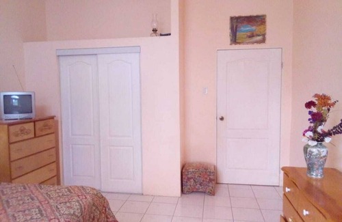 Caribbean Estates Bed & Breakfast | Your quiet retreat away from home