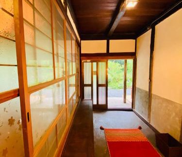 Maniwa House | Yubara Hot Springs - Entire Home, Relaxing River Access, Families Welcome