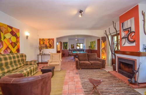 Santana Villa | Yuccas House