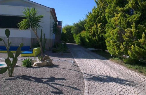 Santana House | Yuccas House