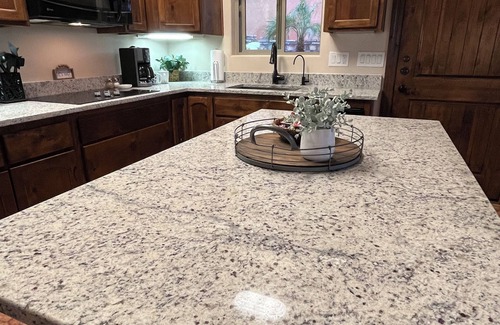 Foothills House | Yuma Foothills Paradise with RV-Hookup, Wi-Fi, AC and more! Pet friendly, too!