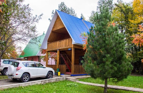 Kamennomostskiy House | Yut Camping