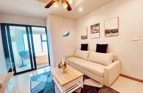 Ha Long Apartment | Z.FEEL Greenbay Garden ấm cúng như ở nhà