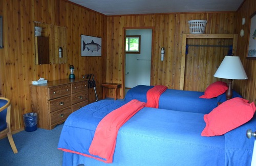 Kodiak Cabin | Zachar Bay Lodge Inc