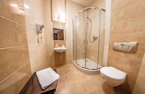 Prochowice Apartment | Zajazd u Beaty i Violetty