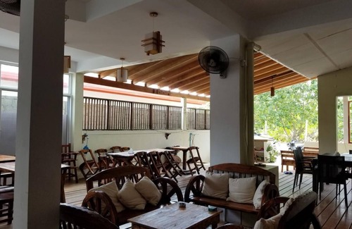 Thulusdhoo Island House | ZEEO Beachfront
