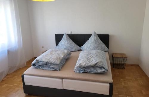 Crailsheim Apartment | Zentrale, Helle Ferienwohnung