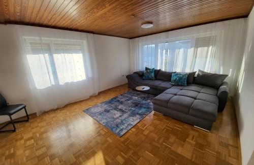Crailsheim Apartment | Zentrale, Helle Ferienwohnung