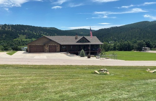 Crook City House | Zero Entry Home - Close to Sturgis, Spearfish & Deadwood!