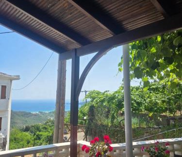 Panagia House | Zeus room 3 beds