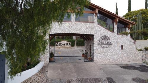 Bernal Hotel | Zidada Hotel and Chalets