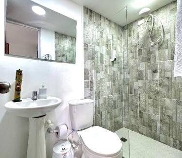 Buenos Aires Apartment | Zona Rosa de Medellín, Ubicación Central Cerca de Centros Comerciales y Tranvía del Metro BA