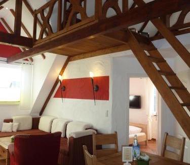 Burg-Kauper Hotel | Zum Schlangenkönig