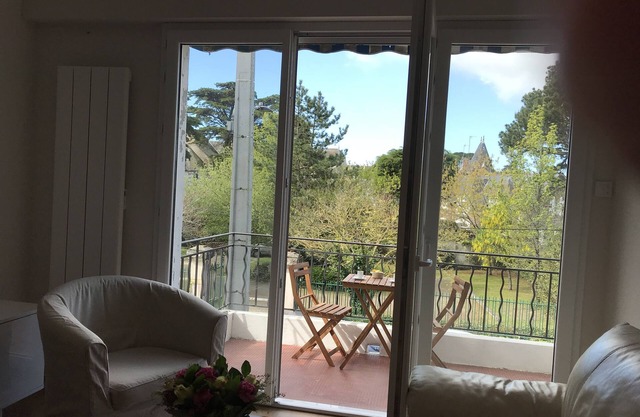 À 150 Mètres de Lesplanade Benoît,bel Appartement Entièrement Rénové
