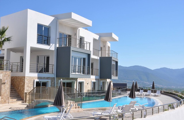1+1 Luxury Apartment at Kusadasi Sogucak, facing to Turquoise color Aegean Sea
