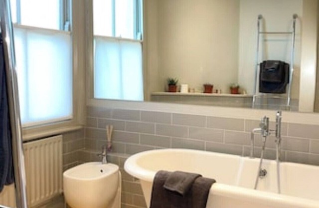 1 bed Tranquil oasis in Chiswick Homefields