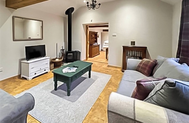 1 bedroom accommodation in Adversane, near Billingshurst