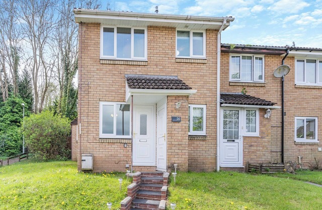 1 bedroom accommodation in Griffithstown, near Pontypool