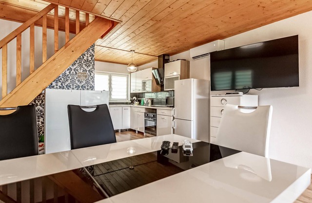 1 bedroom amazing home in Moryn