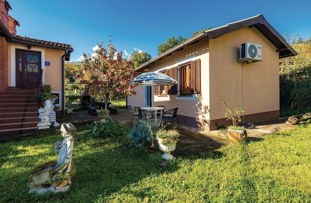 1 bedroom pet friendly home in Lovran