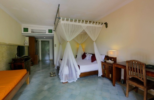 1 BR Villa near Ubud with a private plunge pool and a living area incl breakfast