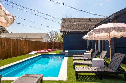 10 Min 2 Downtown, Heated Pool, Hot Tub, Putt Putt