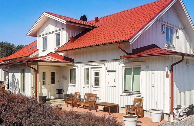 10 person holiday home in KLÖVEDAL