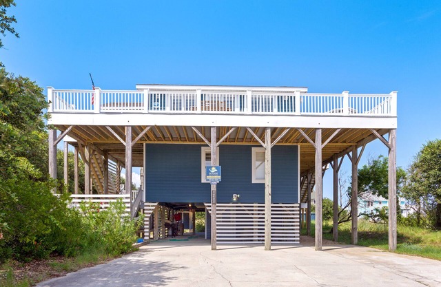 1030 La Ballena Cottage *3 Min Walk to Beach