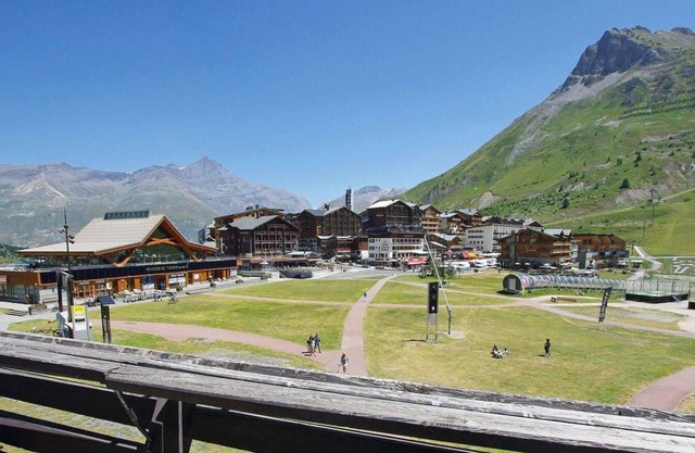 10m from resort center, 11st floor, tv, ski locker, 80m², Tignes