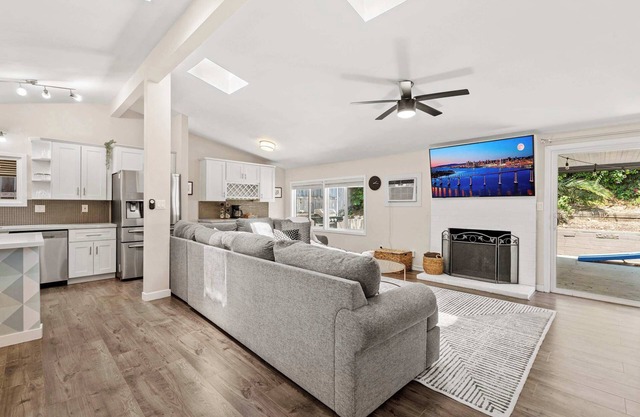 15 Min to Beach and Zoo! | Private Yard w/Hot Tub