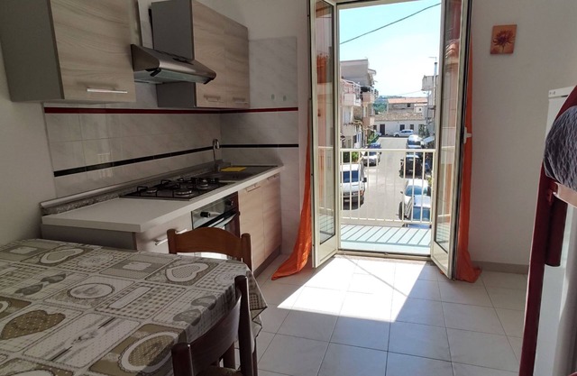 15 Minutes from Tropea Two-room apartment in Briatico